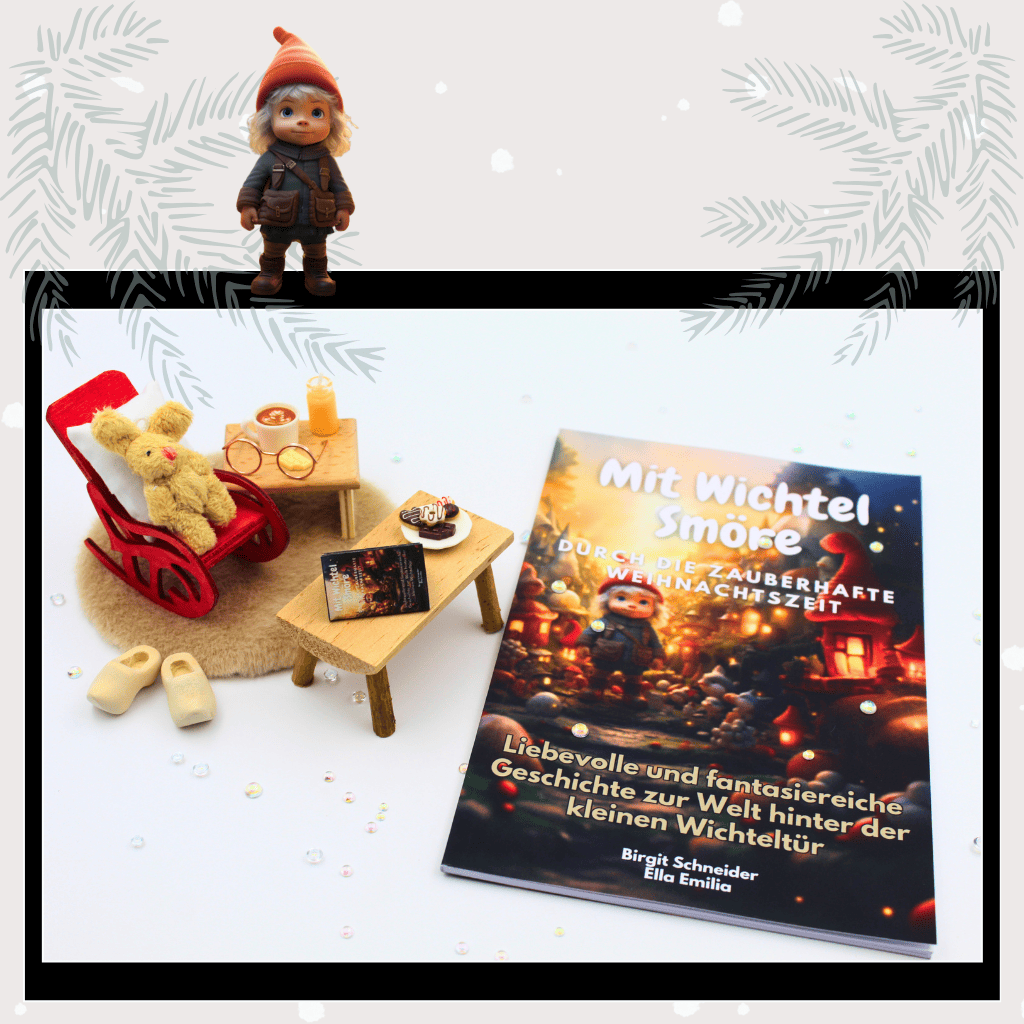 Miniatur-Szene mit einem liebevoll gestalteten Puppenhaus-Set für Weihnachten: Ein Weihnachtswichtel sitzt gemütlich neben einem roten Schaukelstuhl, kleinen Schuhen und einem Tisch mit Miniatur-Leckereien. Daneben liegt das Wichtel Kinderbuch „Mit Wichtel Smöre“. Perfekt als Wichtelzubehör, Adventskalender-Idee oder Ergänzung für die Wichteltür mit Wichtel Briefpapier und Wichtelbriefen.